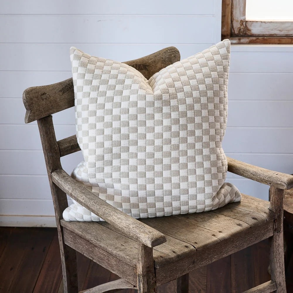 Gambit Cushion - Off White/Natural 50x50cm