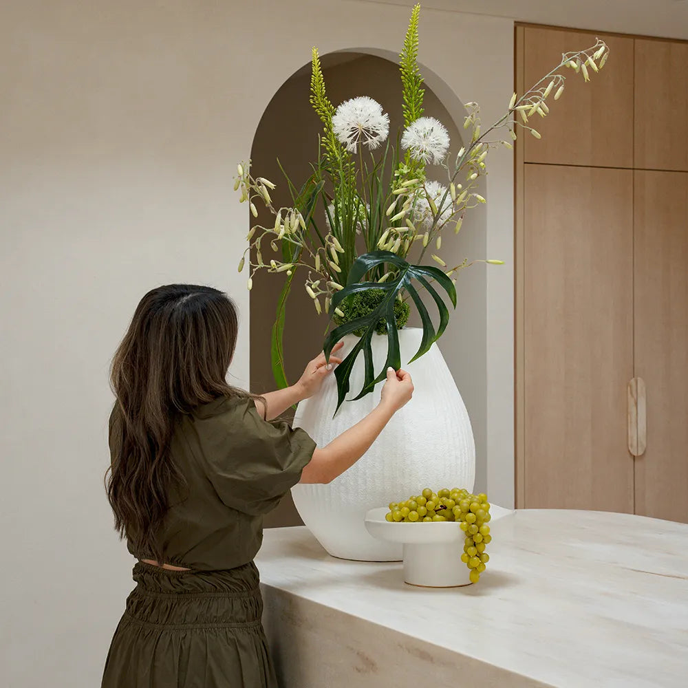 Fisko Pedestal Stand - White - 15cmhx33cmd