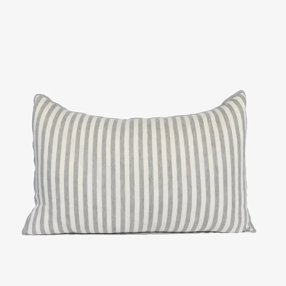 Drift Cushion - White/Pistachio - 40 x 60 cm