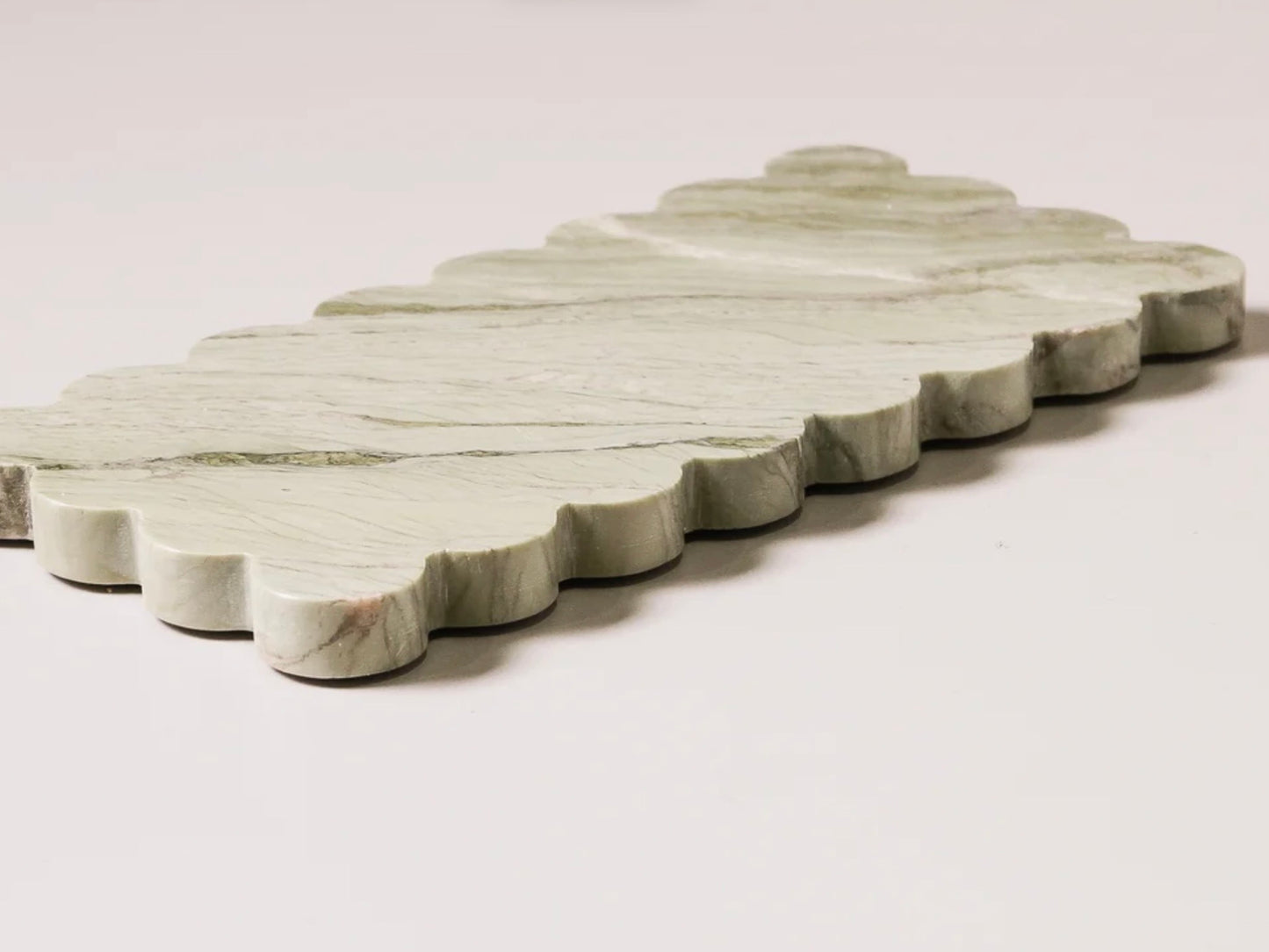 Chloe Cheeseboard - Mint Marble