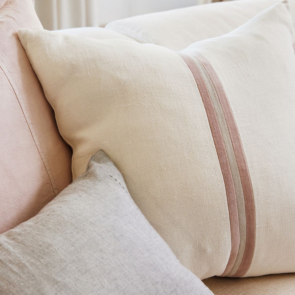 Ribbon Cushion - 50 x 50 cm - White/Lilac/Putty