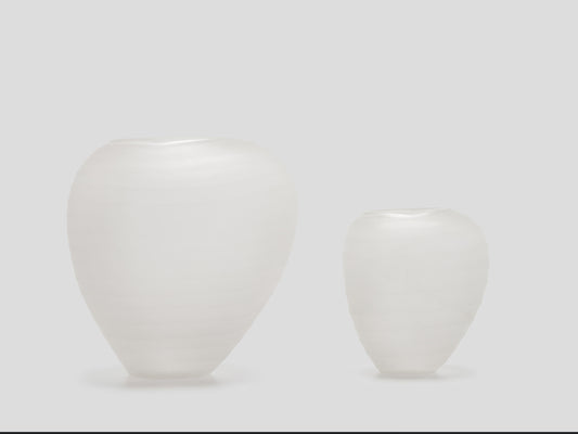 Akoya Vase - Medium - Ice