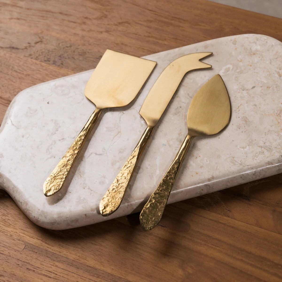 Mira Textured Brass Cheese Set
