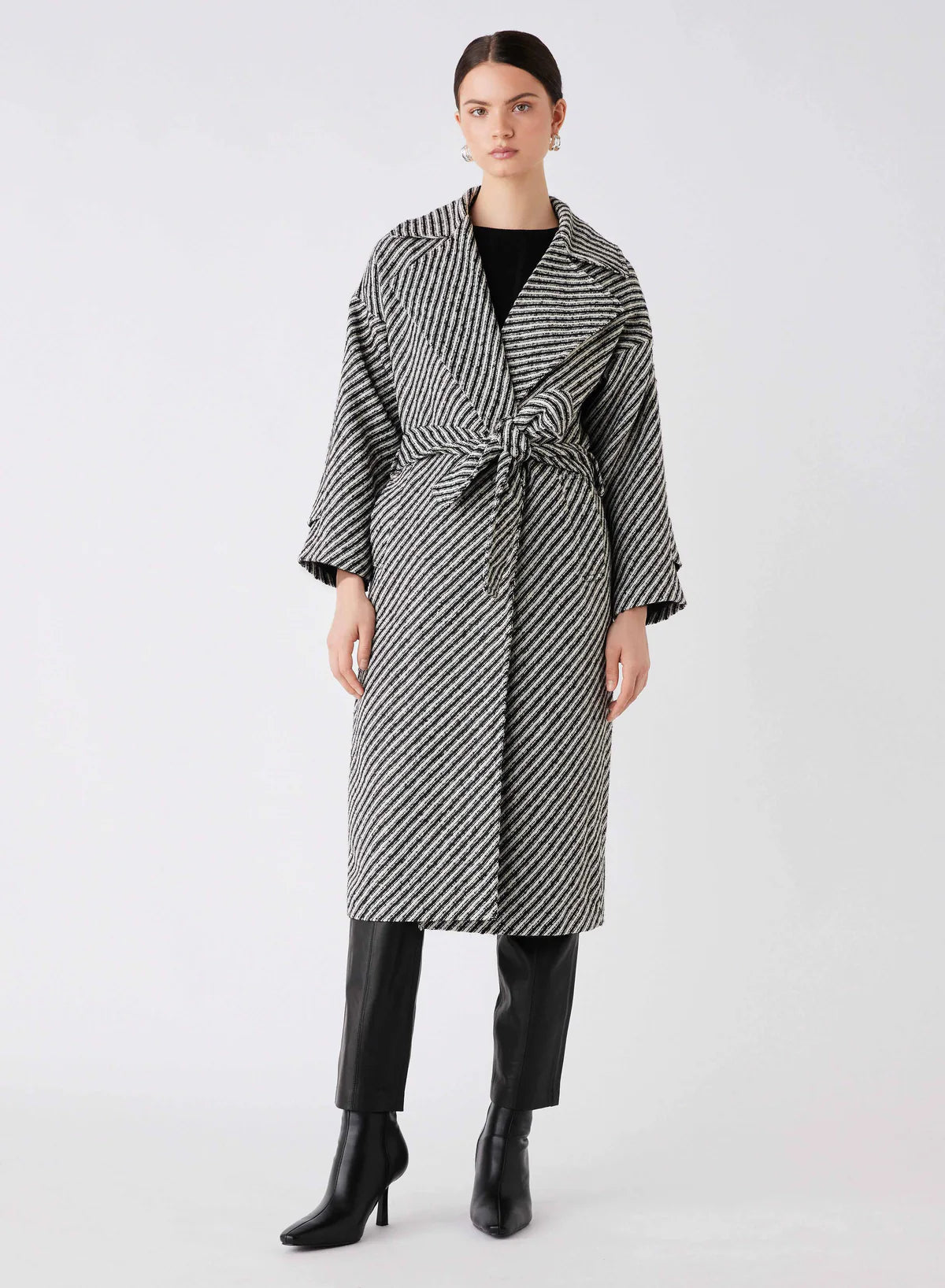 Solo Wrap Coat - Esmaee