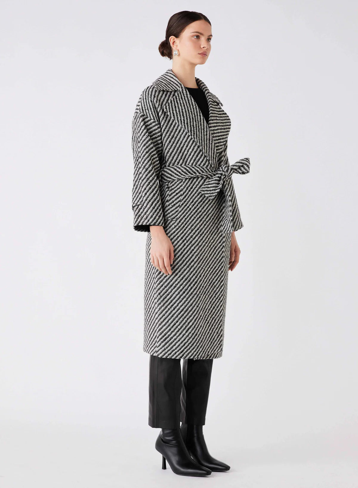 Solo Wrap Coat - Esmaee