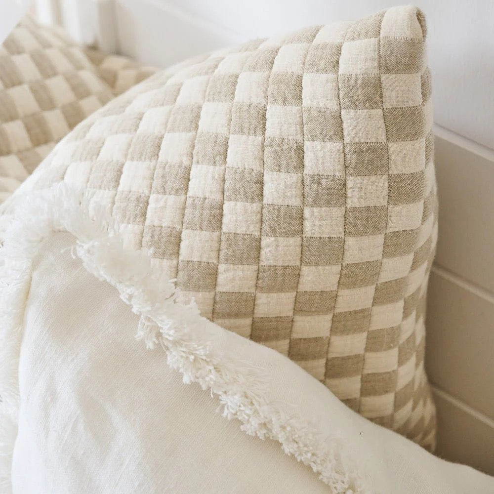 Gambit Cushion - Off White/Natural 50x50cm