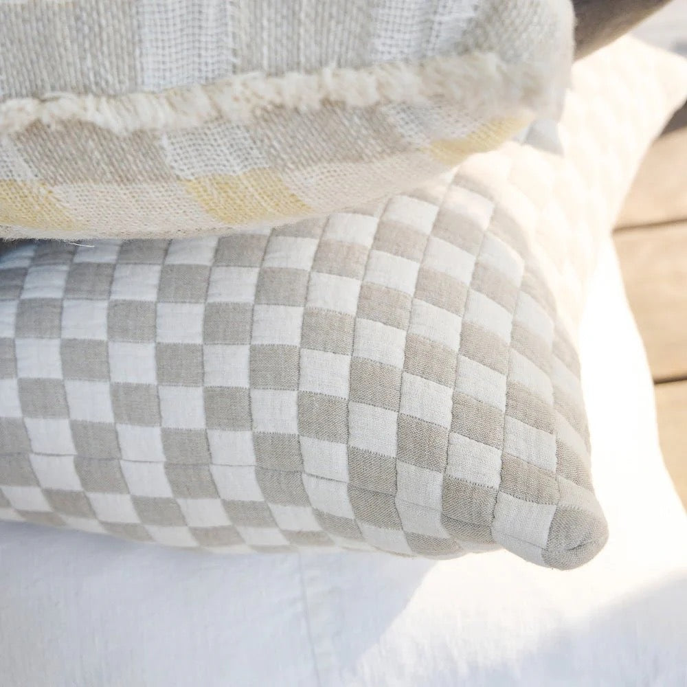 Gambit Cushion - Off White/Natural 50x50cm