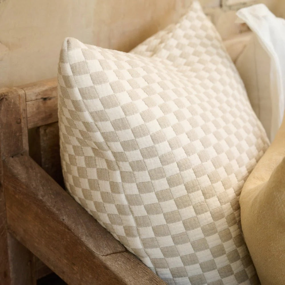 Gambit Cushion - Off White/Natural 50x50cm