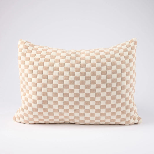 Gambit Cushion - White/Nutmeg - Filled Cushion / 40x60cm