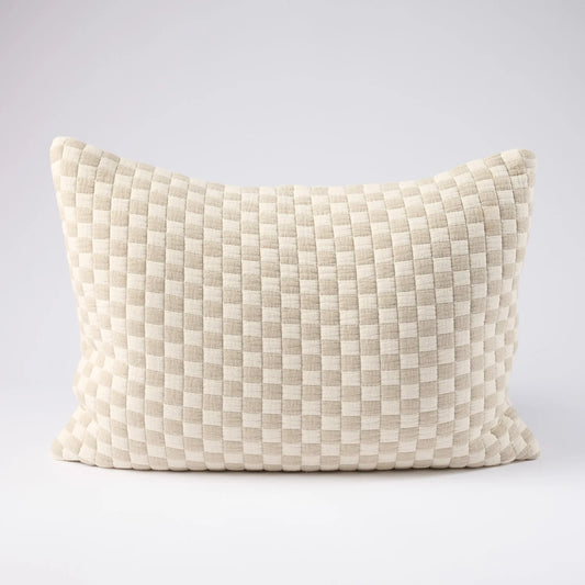 Gambit Cushion - Off White/Natural - Filled Cushion / 40x60cm