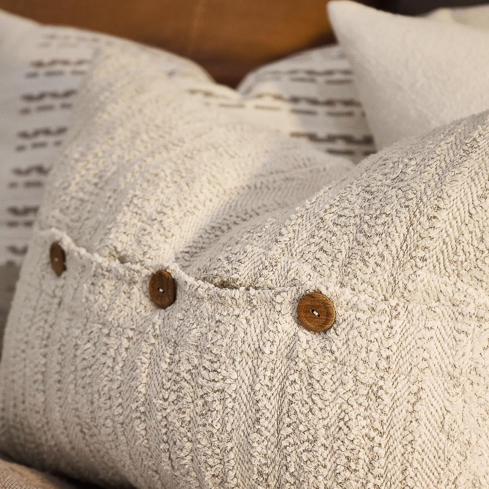 Afero Cushion - Soft Natural - Filled Cushion / 40x60cm
