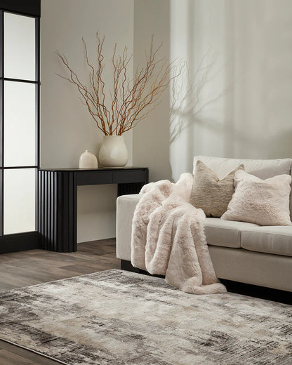 Pelage Ivory - Faux Fur Throw